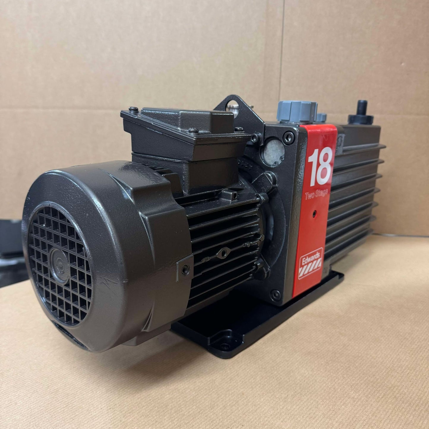 Reconditioned Edwards E2M18 Rotary Vane Pump